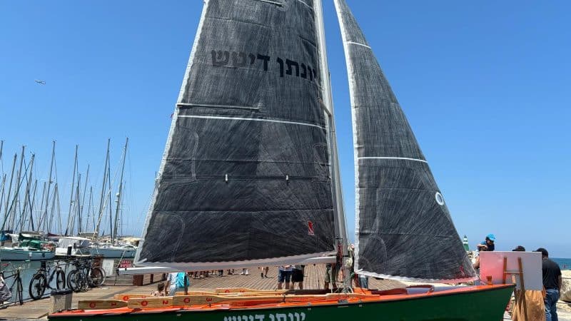 השקת סירה לזכר יונתן דיטש בצופי ים תל אביב